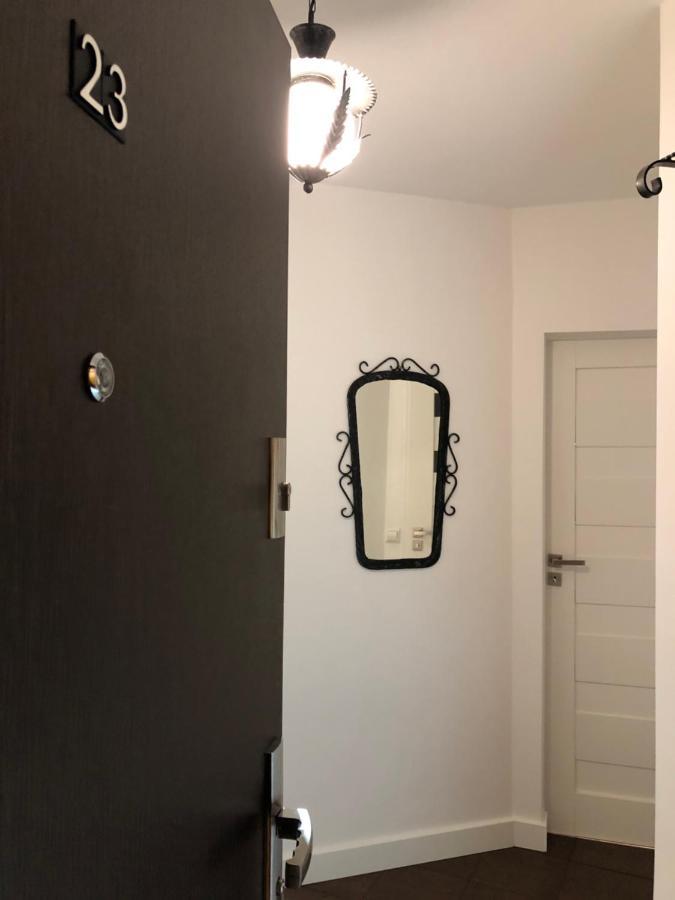 Apartament Family Wroclaw Z Klimatyzacja Parking Apartment Bagian luar foto